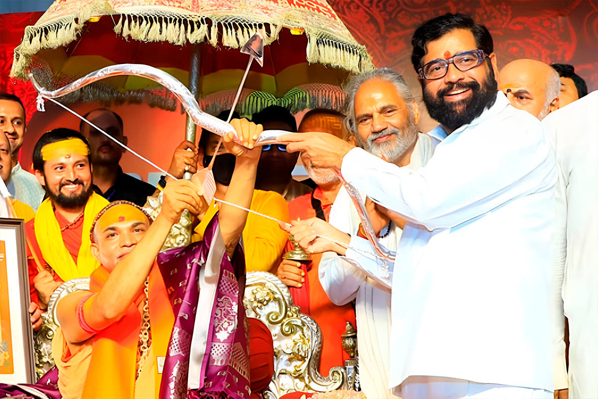 एक बूथ – शंभर युवक अभियान